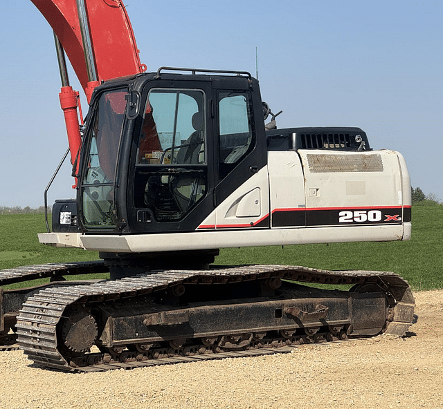 Image of Link-Belt 250X3 equipment image 1