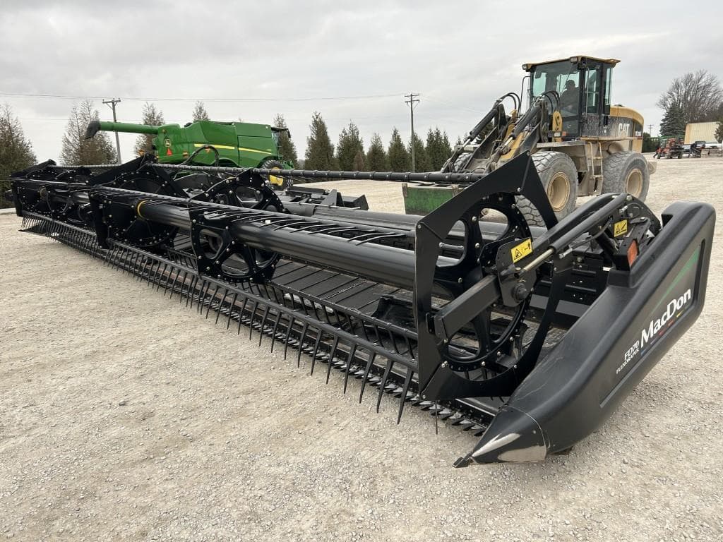 Image of MacDon FD70 Primary image