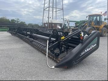 Main image MacDon FD70