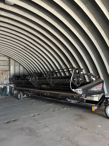 Main image MacDon FD70