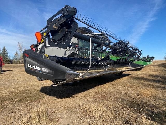 Image of MacDon FD70 Primary image