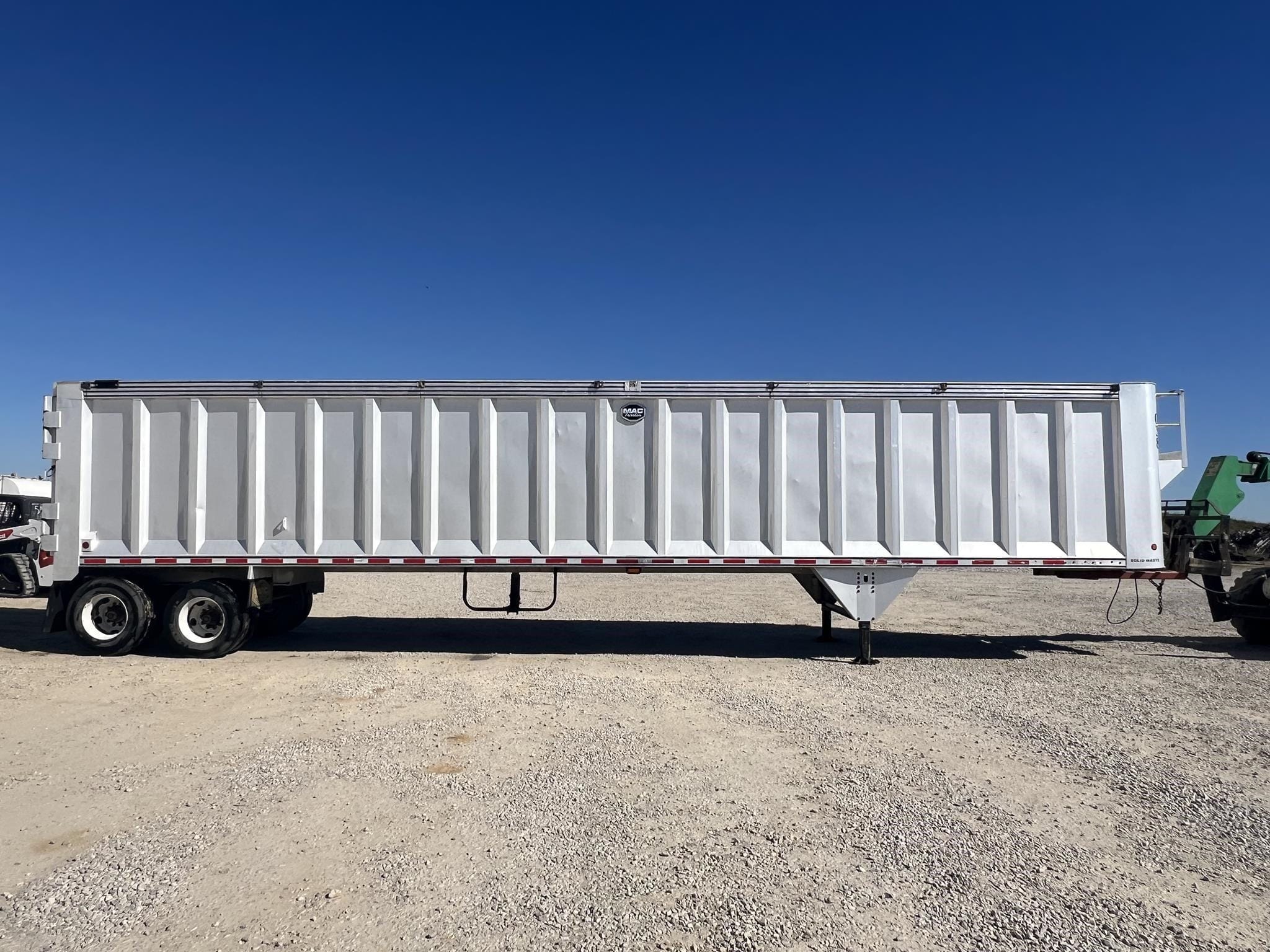 2012 Mac Undetermined Equipment Image0