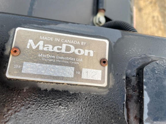 Image of MacDon A30-D equipment image 4