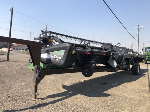 Main image MacDon D60