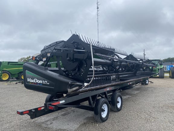 Main image MacDon FD70