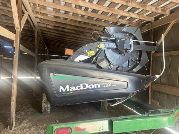 Image of MacDon FD70 equipment image 1