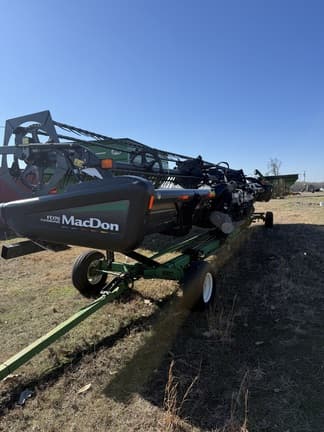 Image of MacDon FD70 equipment image 1