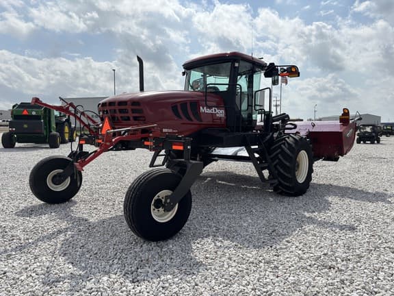 Image of MacDon M205 equipment image 4