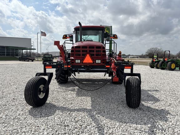 Image of MacDon M205 equipment image 3