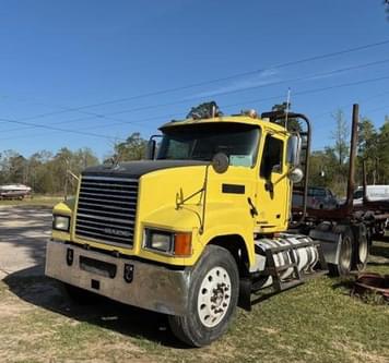 Main image Mack CHU613