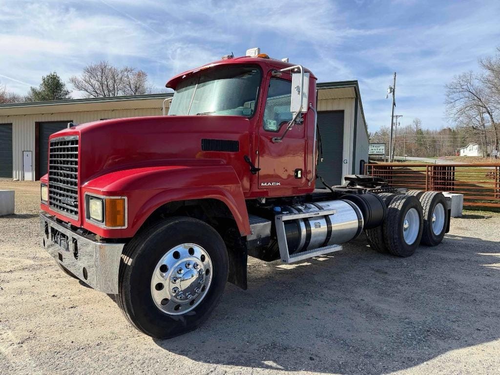 2012 Mack CHU613 Equipment Image0