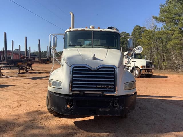 Image of Mack CXU613 equipment image 1