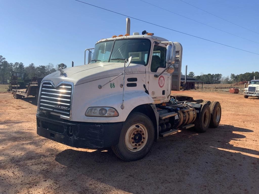 2012 Mack CXU613 Equipment Image0