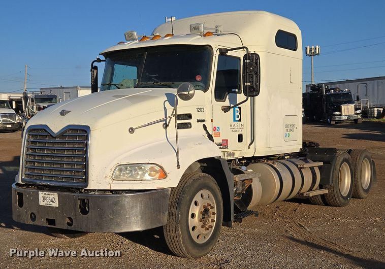 2012 Mack CXU Equipment Image0