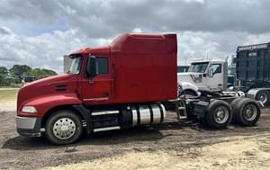 2012 Mack CXU613 Image