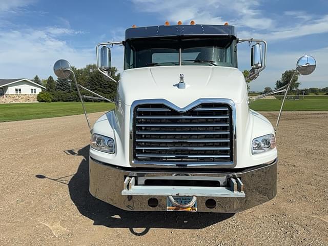 Image of Mack CXU613 equipment image 4