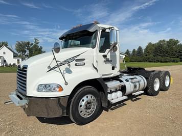 Main image Mack CXU613