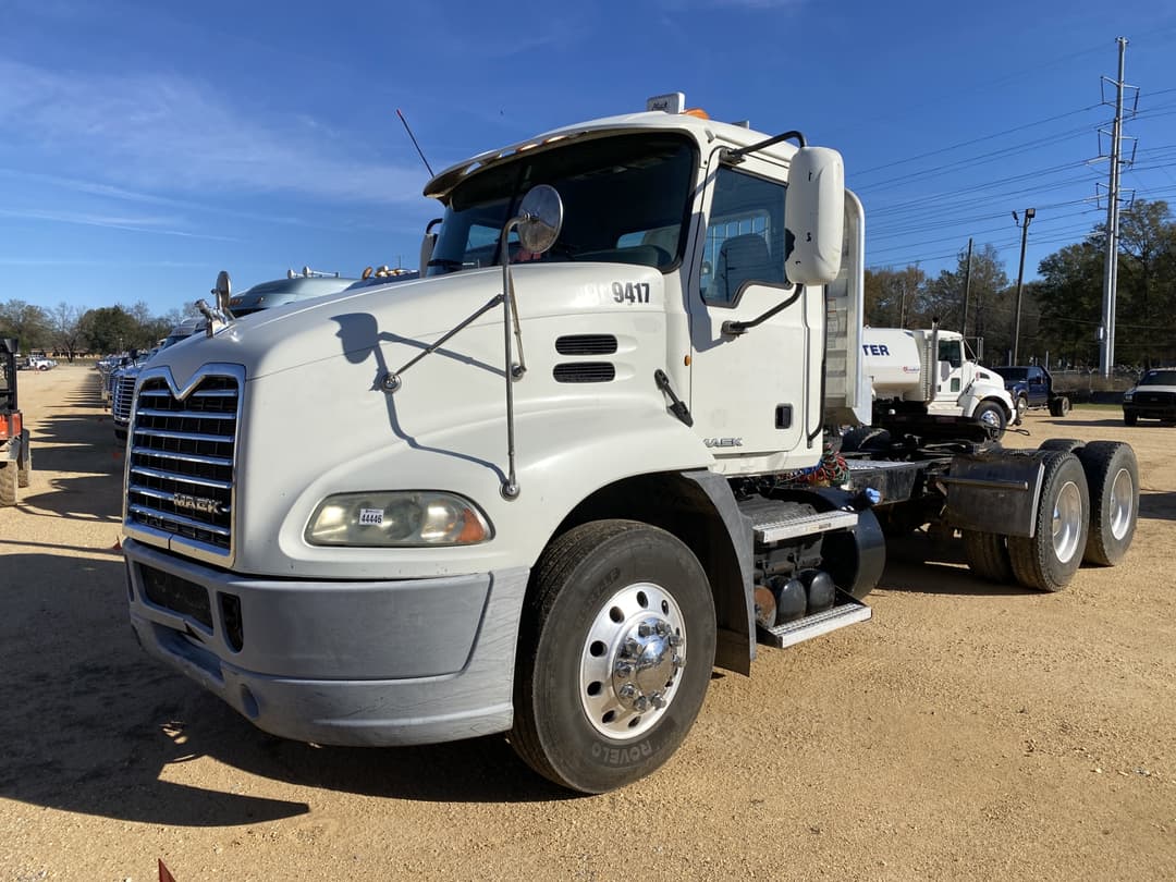 Image of Mack CXU613 Primary image