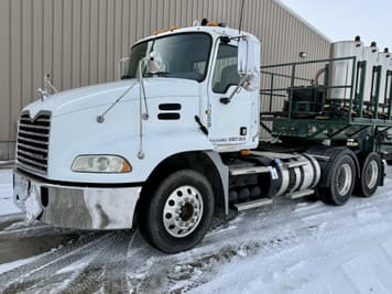 Main image Mack CXU613