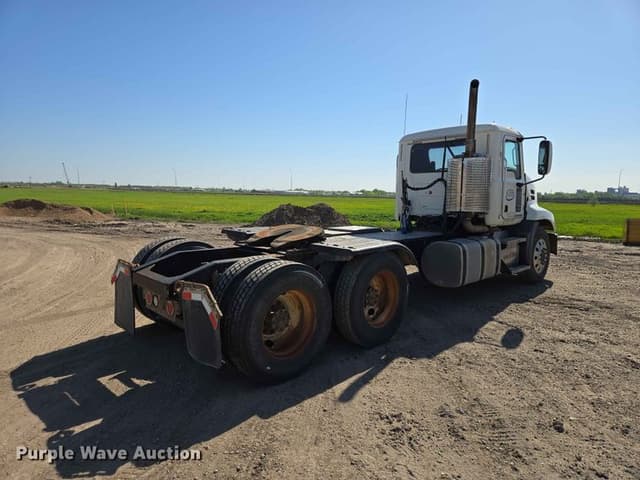 Image of Mack CXU613 equipment image 4