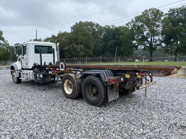 Image of Mack GU713 equipment image 1