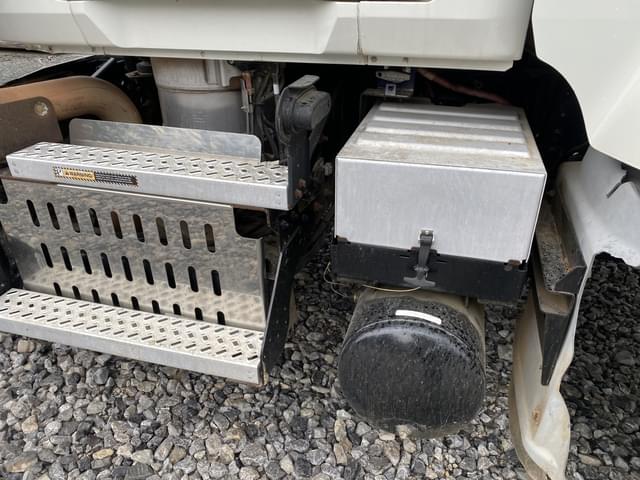 Image of Mack GU713 equipment image 4