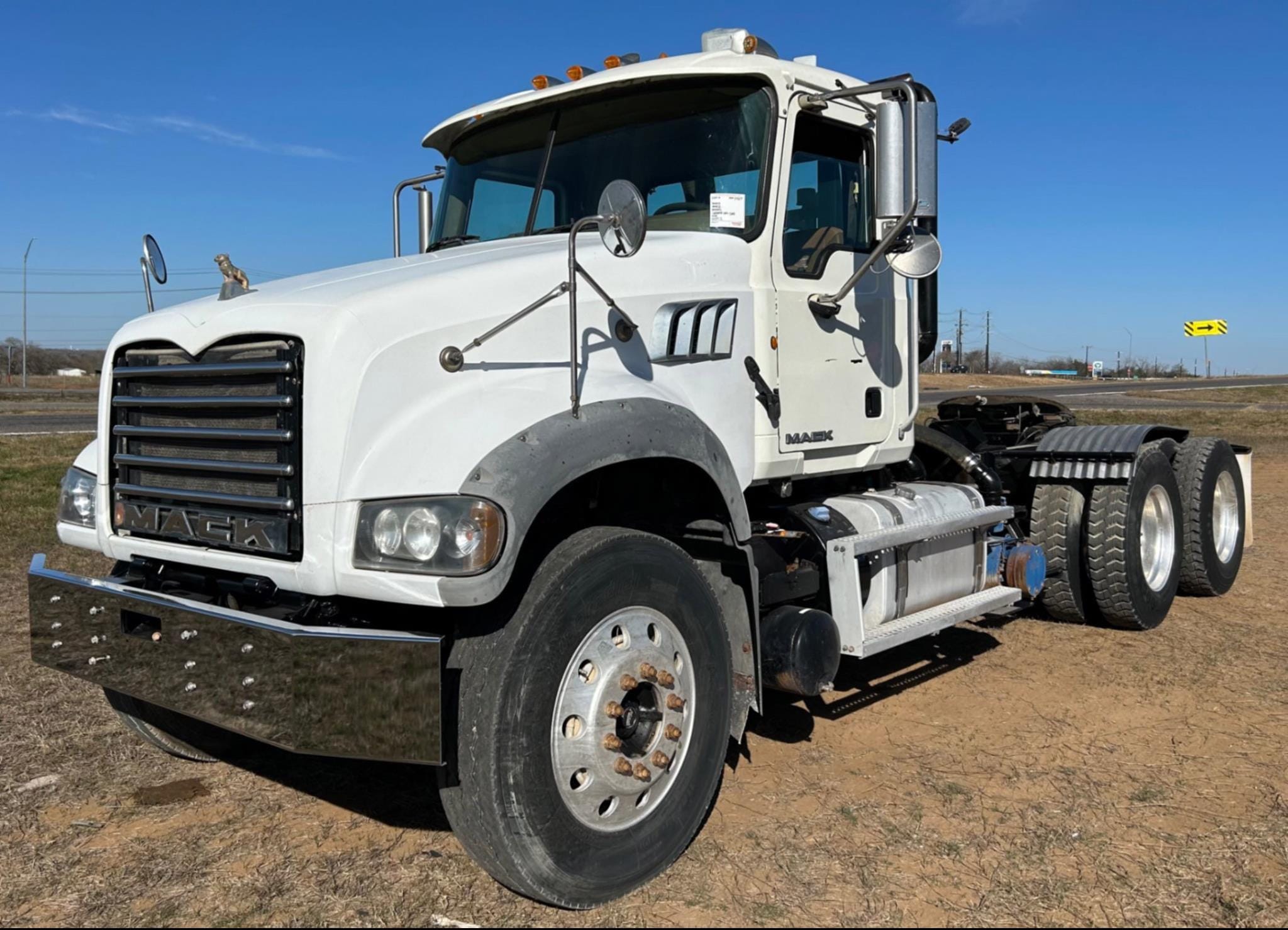 2012 Mack Granite GU713 Equipment Image0