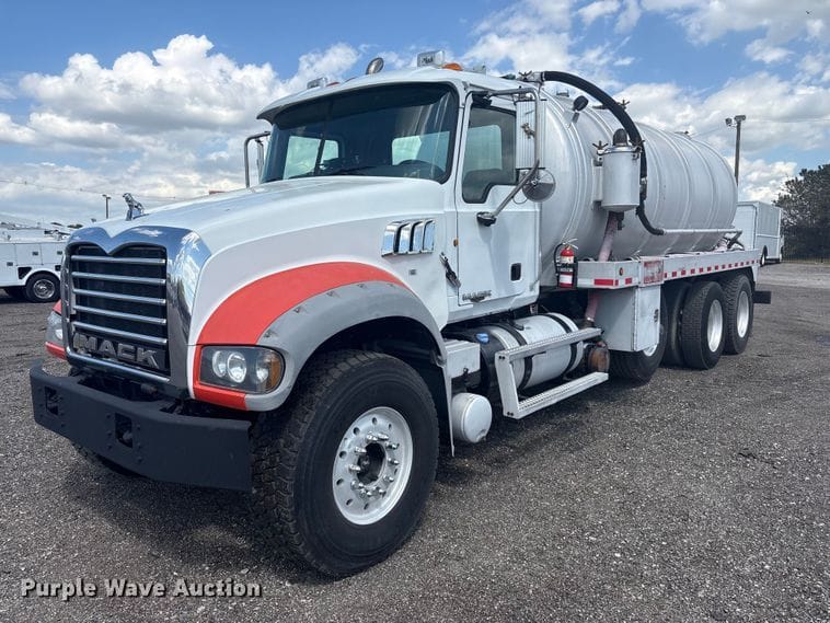 2012 Mack GU713 Equipment Image0
