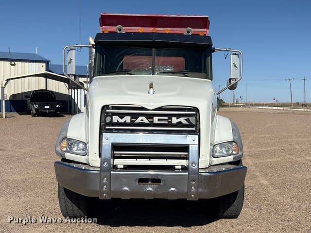 Image of Mack GU813 equipment image 1