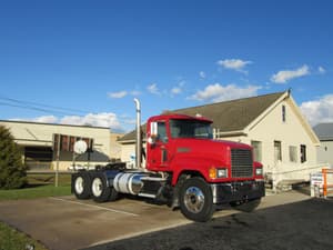 2012 Mack Pinnacle CHU613 Image