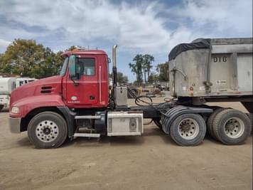 Main image Mack Pinnacle CXU613