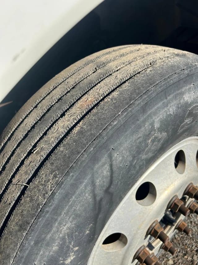 Image of Mack CXU613 equipment image 3