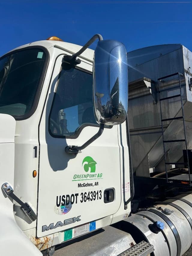 Image of Mack CXU613 equipment image 1