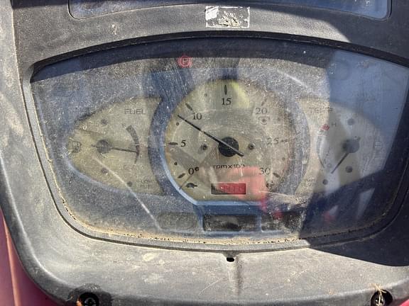 Image of Mahindra 8560 equipment image 2