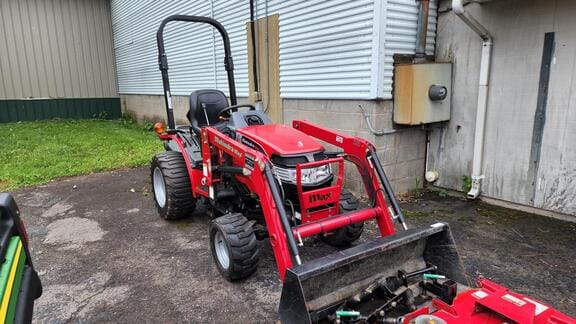 Main image Mahindra Max 25