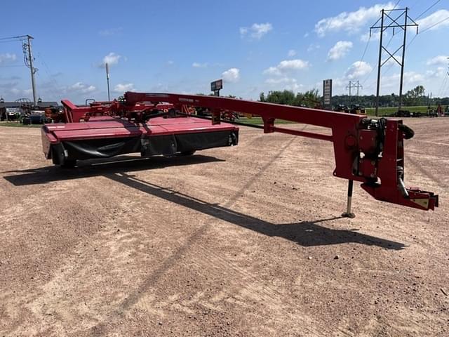 Image of Massey Ferguson 1375 equipment image 2