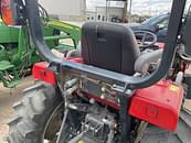 Thumbnail image Massey Ferguson 1529 7