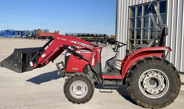 Image of Massey Ferguson 1635 equipment image 1