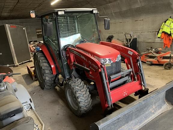 Image of Massey Ferguson 1635 equipment image 3