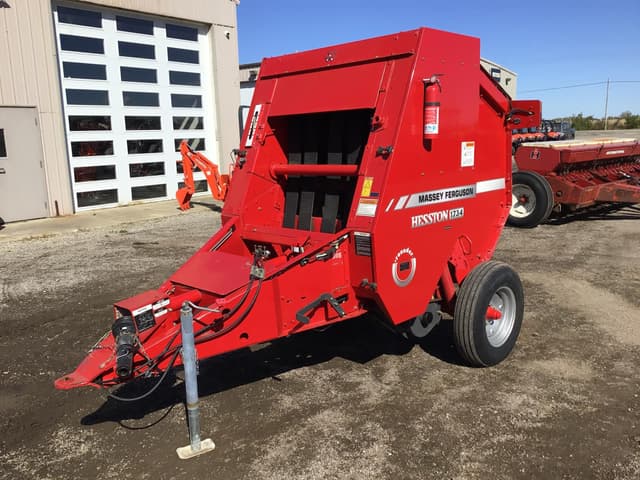 Image of Massey Ferguson 1734 equipment image 1