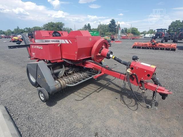 Image of Massey Ferguson 1841 equipment image 3