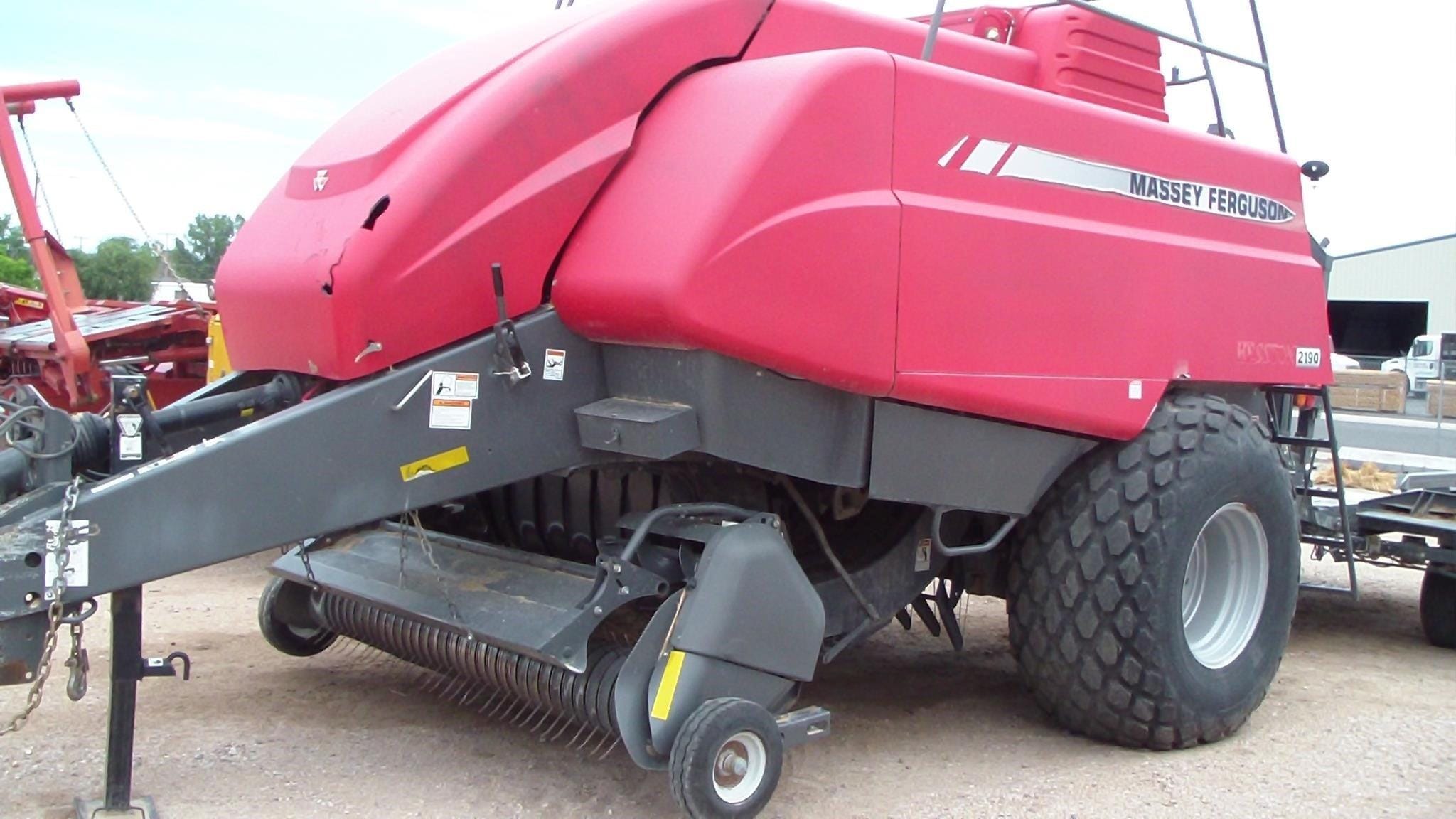2012 Massey Ferguson 2190 Equipment Image0