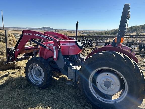 Image of Massey Ferguson 2635 equipment image 1