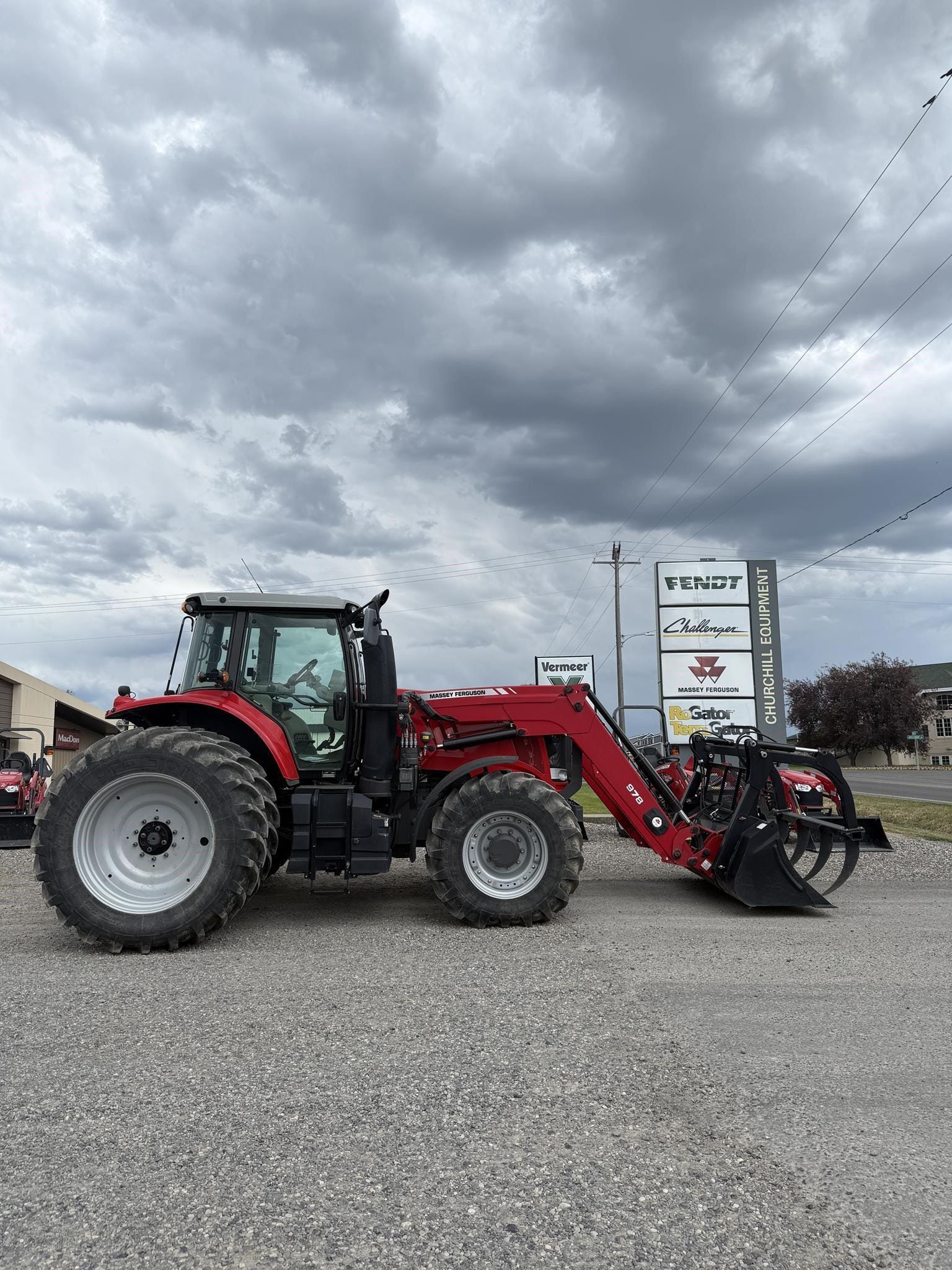 2012 Massey Ferguson 7619 Equipment Image0