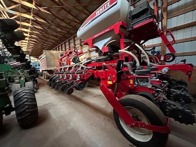 Image of Massey Ferguson 8800 equipment image 3