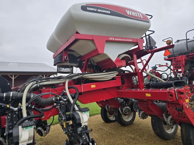 Image of Massey Ferguson 8800 equipment image 1