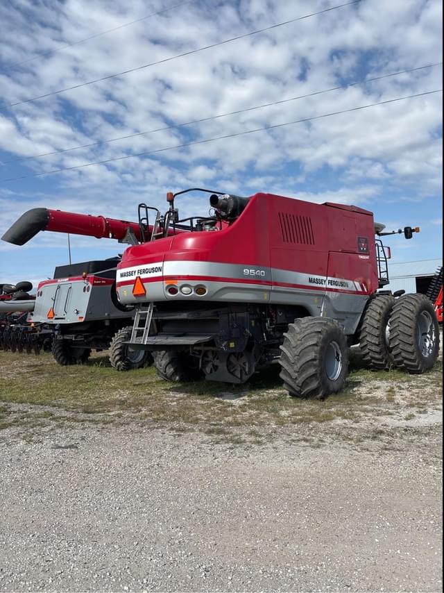 Image of Massey Ferguson 9540 equipment image 1