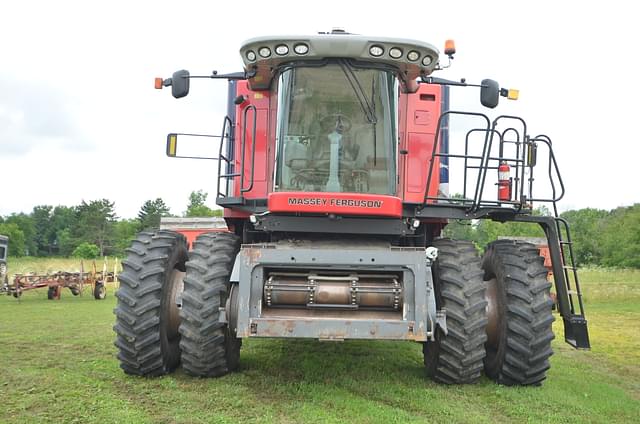 Image of Massey Ferguson 9540 equipment image 1