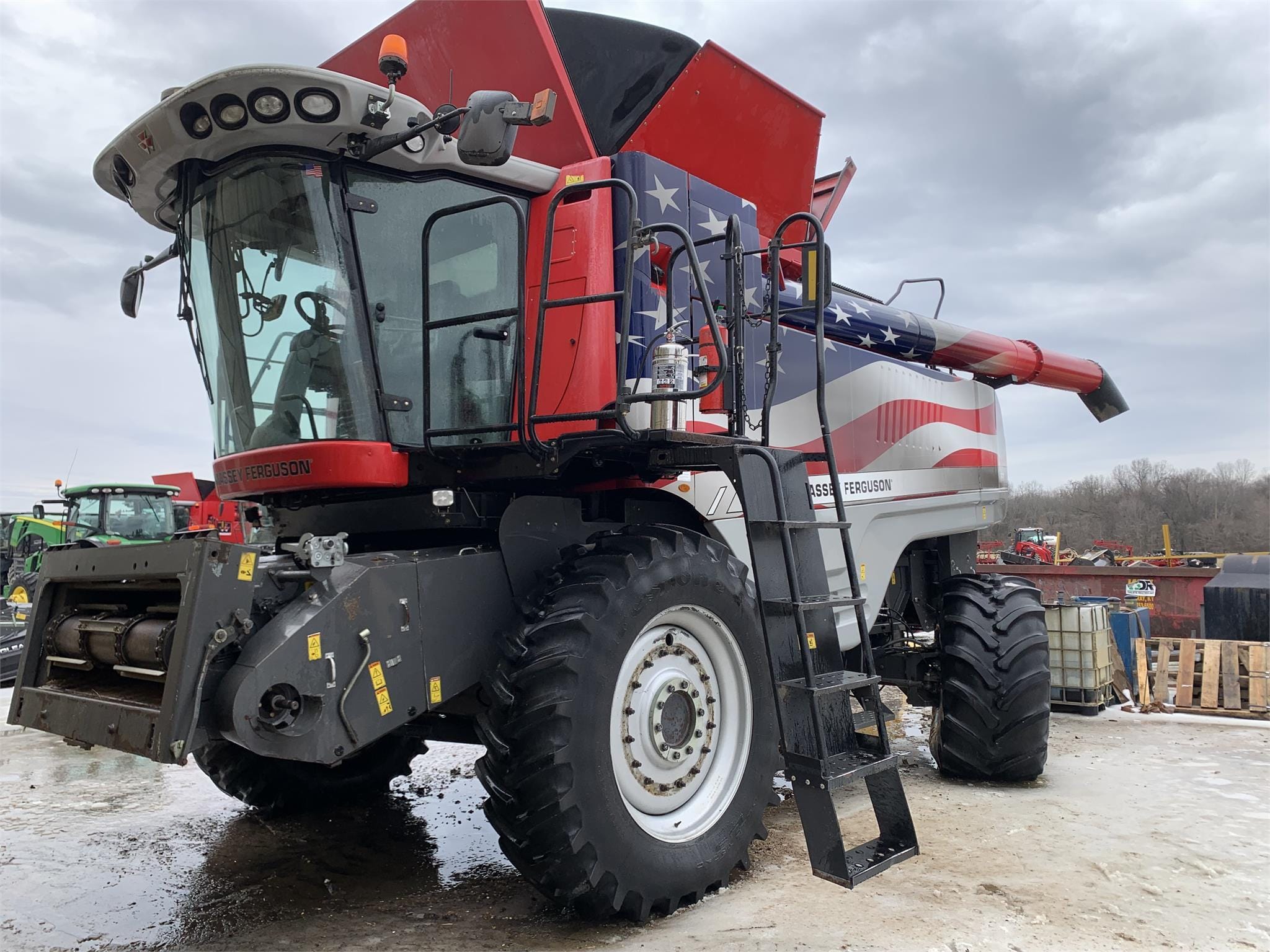 Main image Massey Ferguson 9560