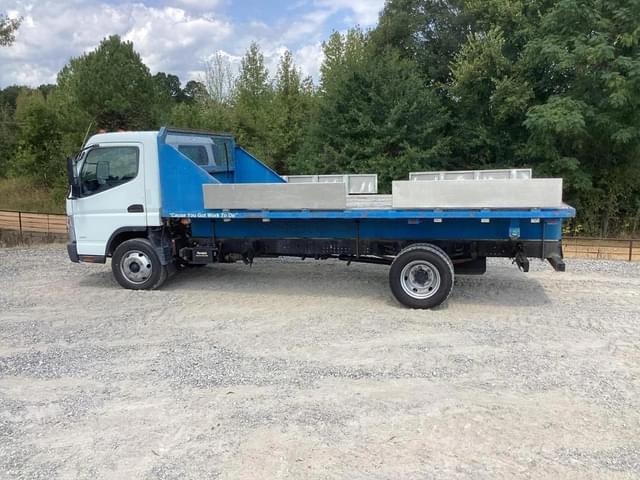 Image of Mitsubishi FE160 equipment image 2
